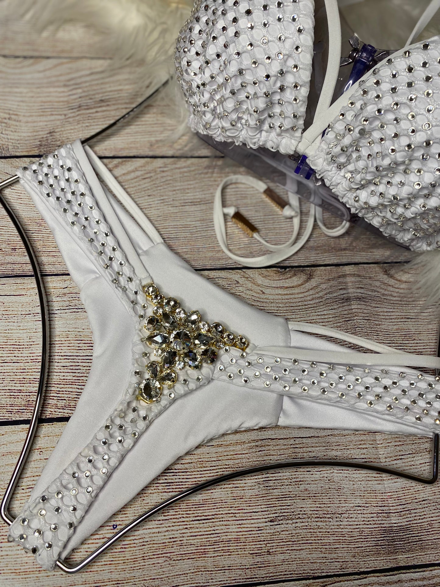 ELEGANT SPARKLE