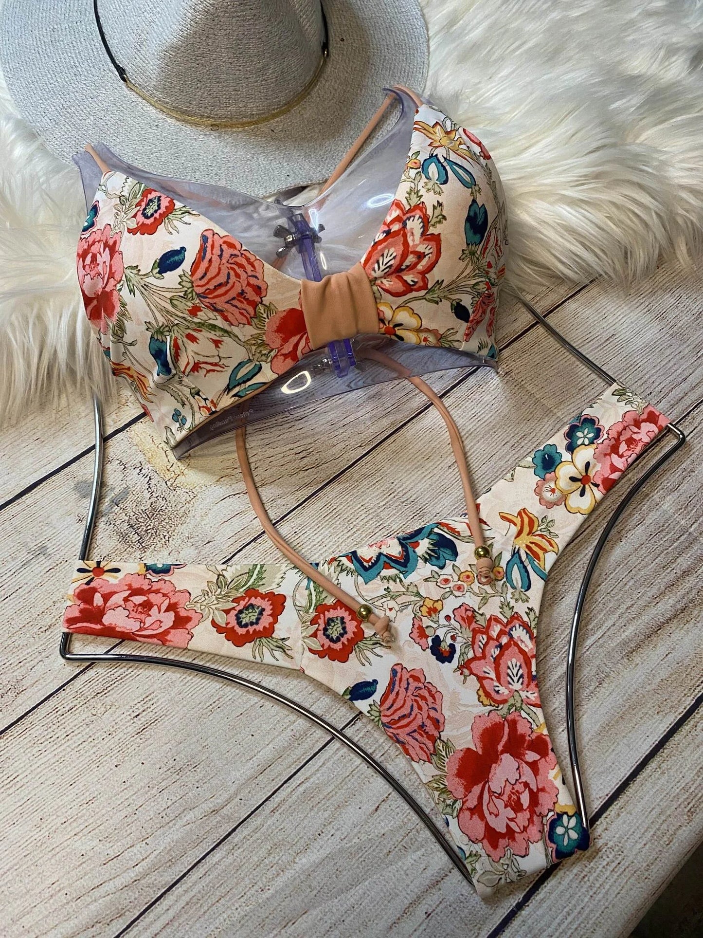 FLORAL SEDUCTION