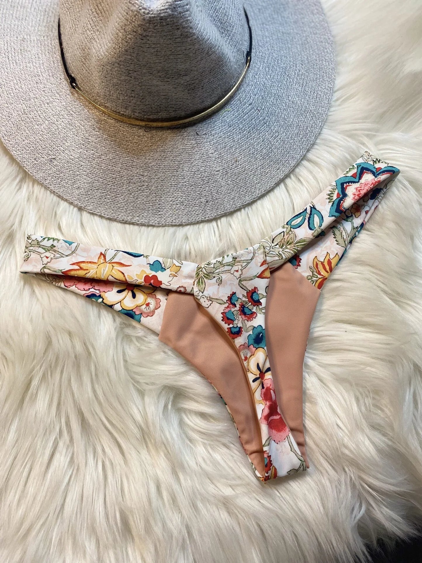 FLORAL SEDUCTION