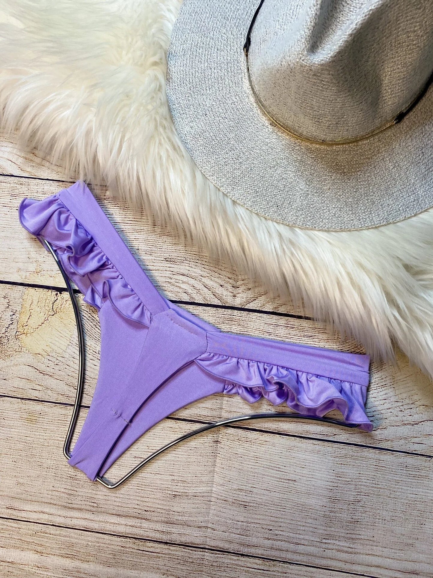 VIOLET ROMANCE